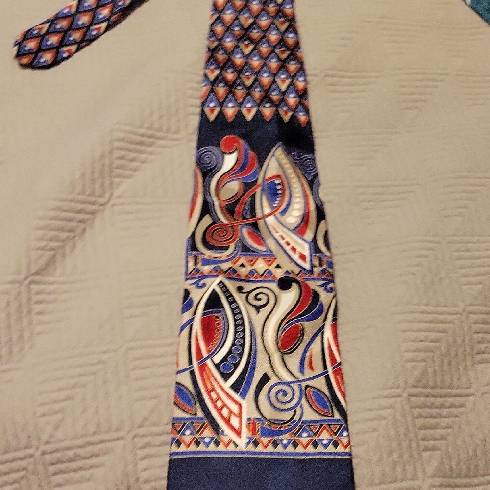 Evan Picone Navy and Red Geometric Tie
